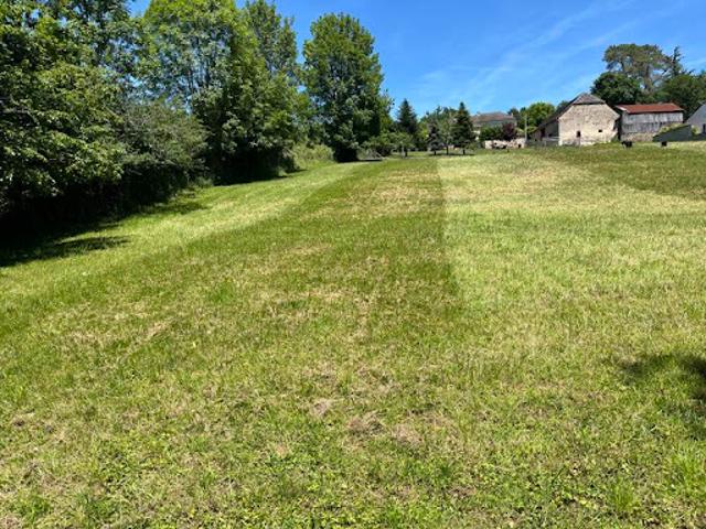 Vente Terrain 2000 m2 Ussac