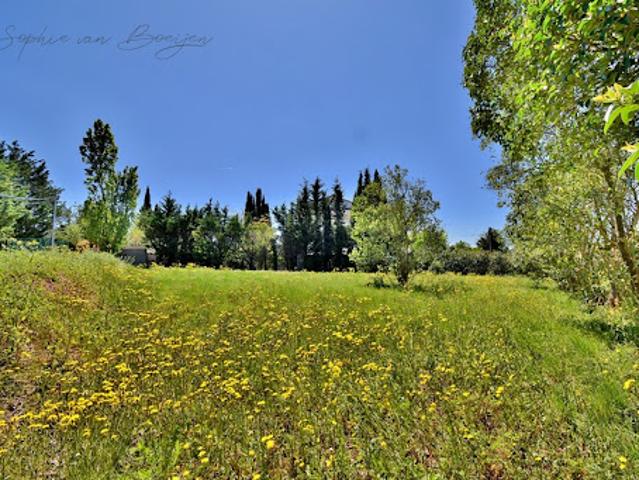 Vente Terrain 1423 m2 Eguilles