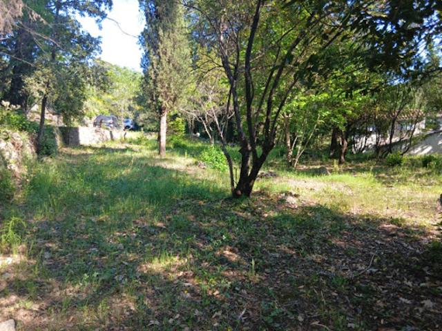 Vente Terrain 1425 m2 Néoules