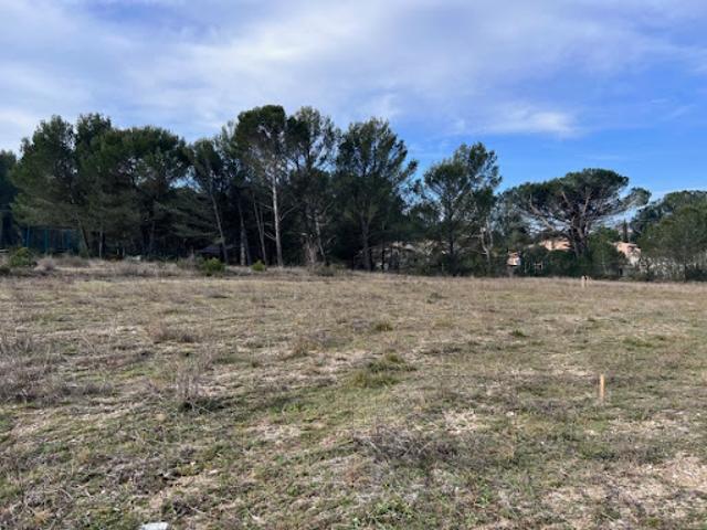 Vente Terrain 1508 m2 Alleins