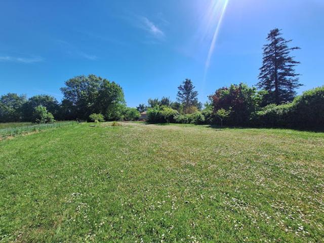 Vente Terrain 1553 m2 Médis