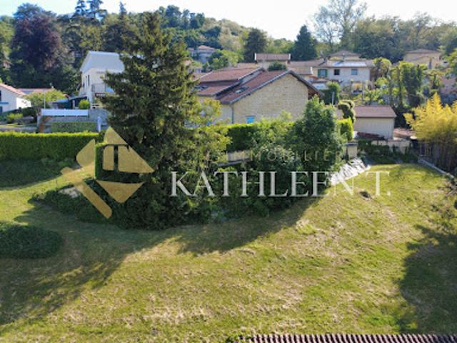 Vente Terrain 1558 m2 Bourgoin Jallieu