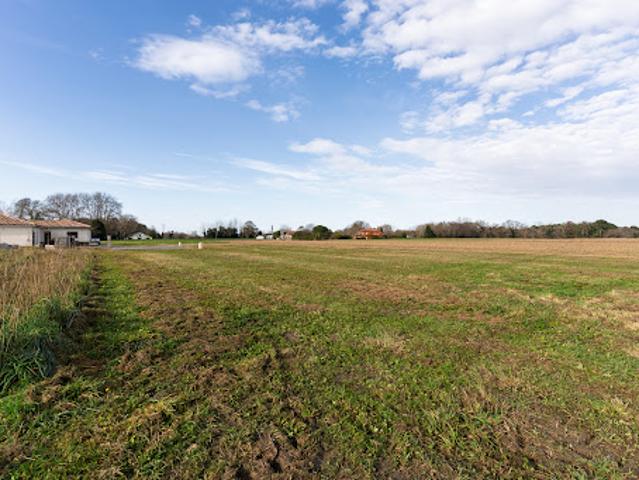 Vente Terrain 1703 m2 Saint Martin de Hinx