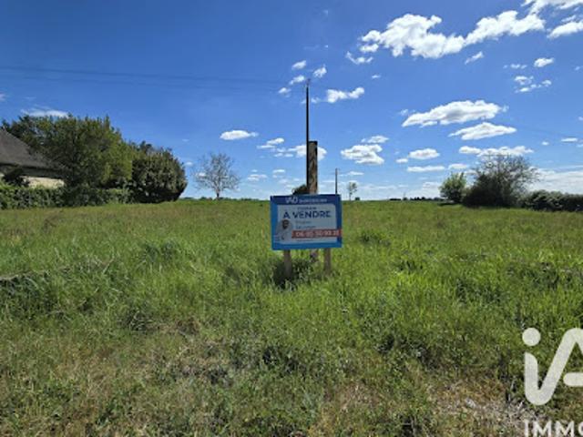 Vente Terrain 1775 m2 Saint Saviol