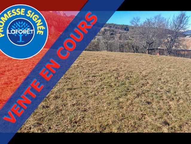 Vente Terrain 1778 m2 Crots