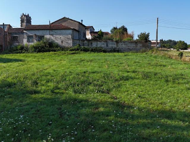 Vente Terrain 1806 m2 Essertines en Donzy