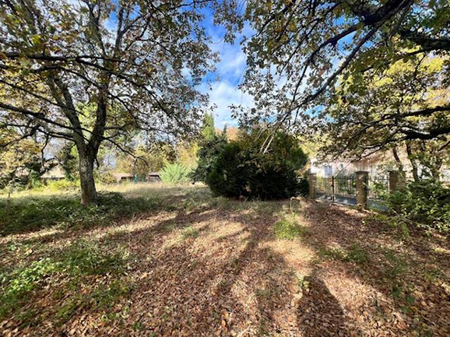 Vente Terrain 1828 m2 Barjac