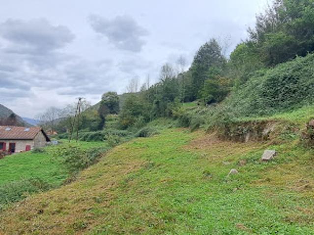 Vente Terrain 1880 m2 Erce