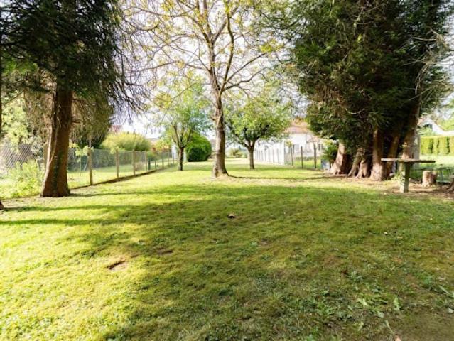 Vente Terrain 1889 m2 Nesles la Vallée