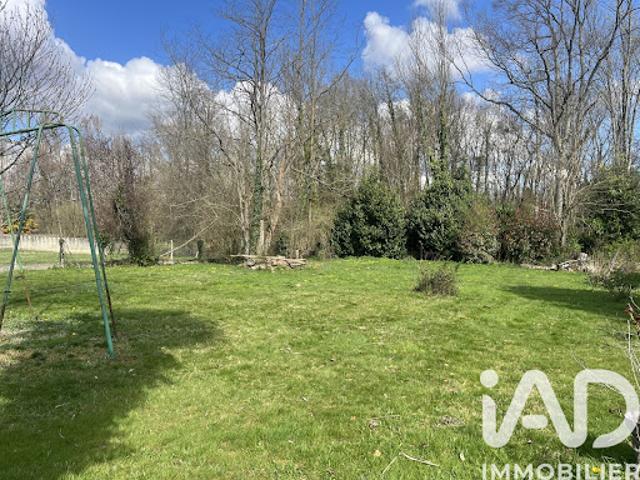 Vente Terrain 1900 m2 Odos