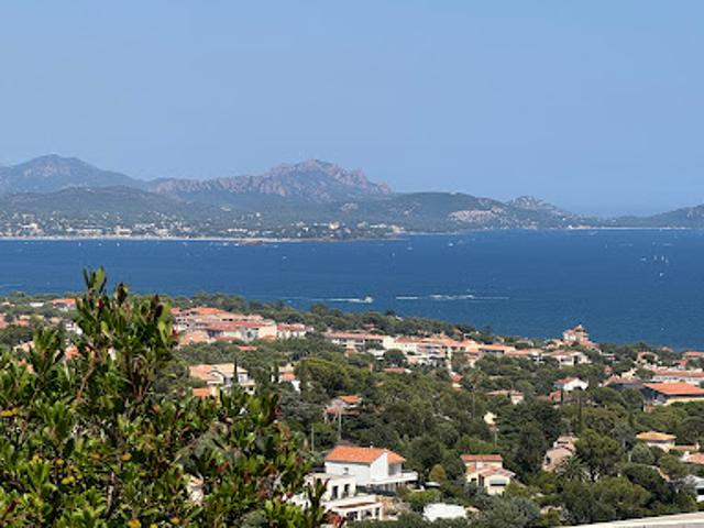 Vente Terrain 1900 m2 Les issambres