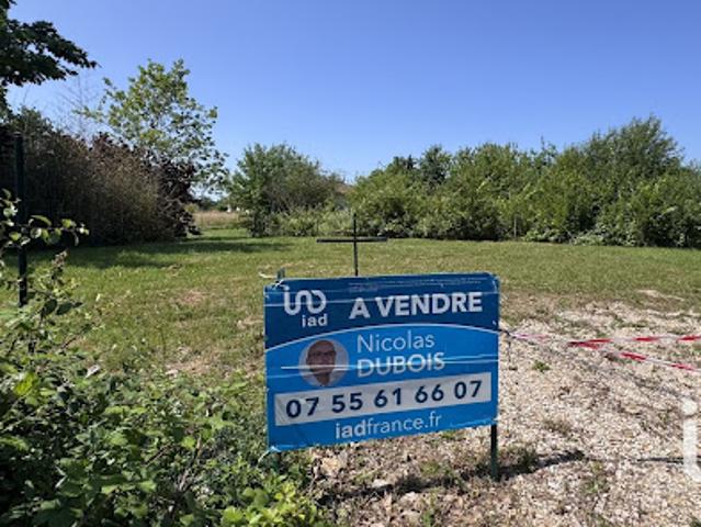 Vente Terrain 1939 m2 Romenay