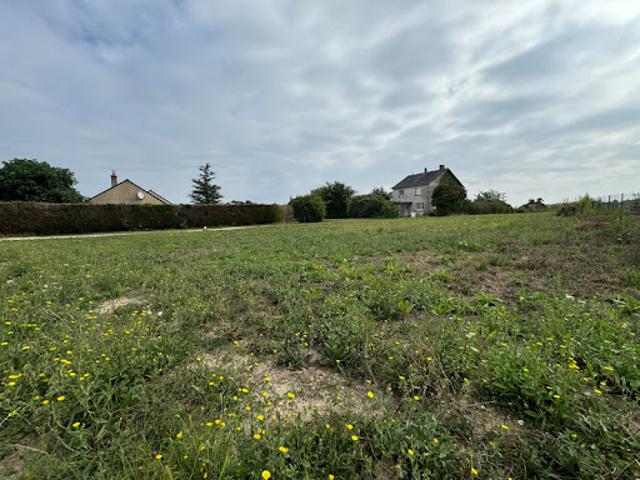 Vente Terrain 1970 m2 Lué en Baugeois