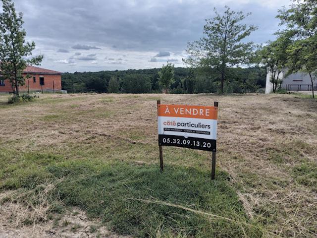 Vente Terrain 1977 m2 Caussade