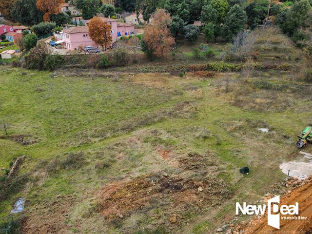 Vente Terrain 1987 m2 Montauroux