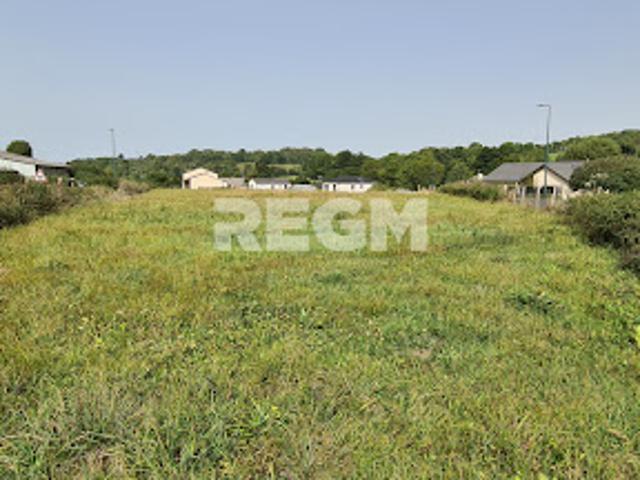 Vente Terrain 1010 m2 Olby