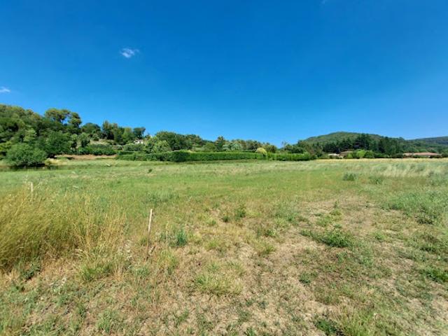 Vente Terrain 1043 m2 Salernes