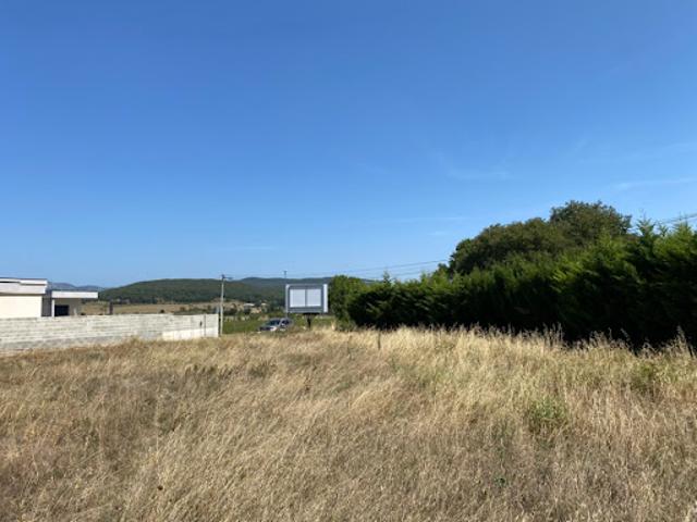 Vente Terrain 1050 m2 Brissac