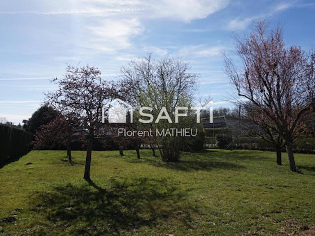 Vente Terrain 1050 m2 Montferrand le Château