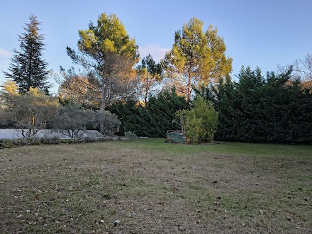 Vente Terrain 1088 m2 Robion