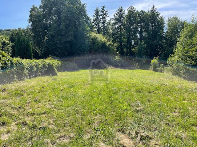 Vente Terrain 1090 m2 Cuise la Motte