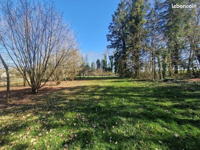 Vente Terrain 1100 m2 Etrépagny