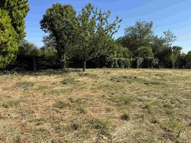Vente Terrain 1101 m2 Châteaubernard