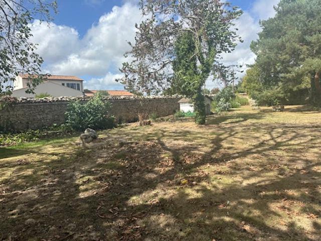 Vente Terrain 0 m2 Corme Royal