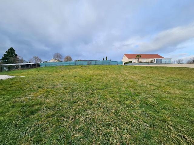Vente Terrain 1251 m2 Charmeil