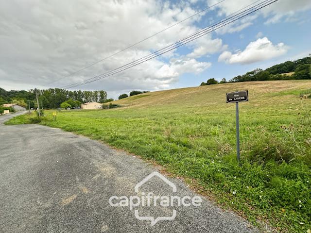 Vente Terrain 1291 m2 Saint Caprais de Lerm