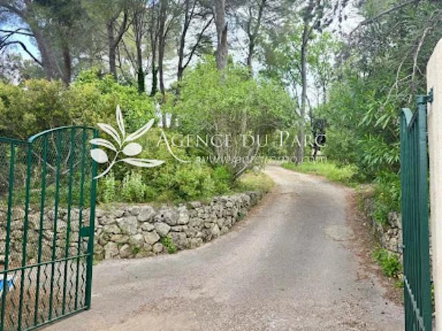 Vente Terrain 1300 m2 Biot
