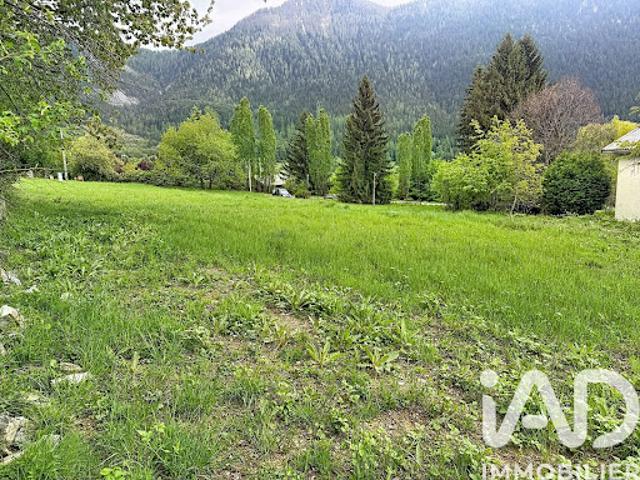 Vente Terrain 1327 m2 Valdeblore