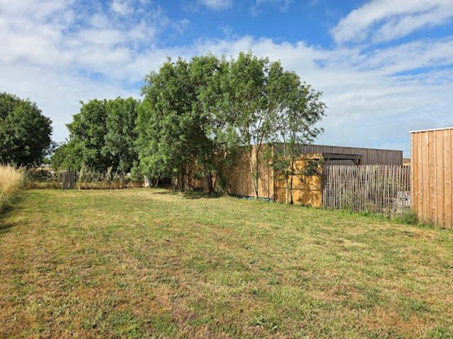 Vente Terrain 1336 m2 Saint laurent de la pree
