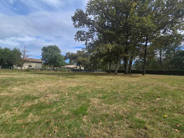 Vente Terrain 1348 m2 Saint Jean d'Illac