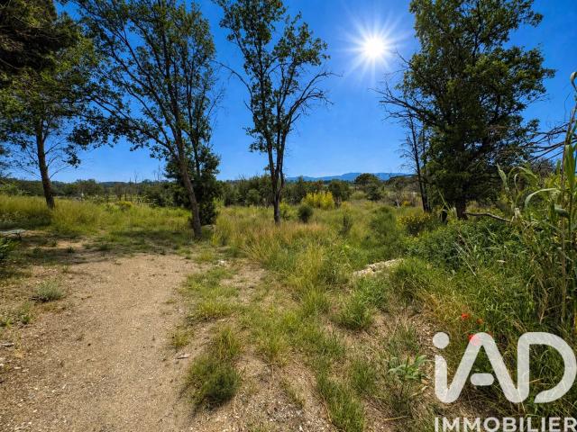 Vente Terrain 1 590 m²