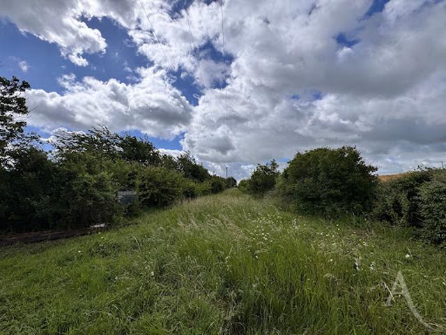 Vente Terrain 24666 m2 Chaussoy Epagny