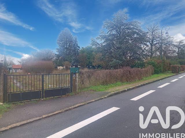 Vente Terrain 2500 m2 Varennes Jarcy