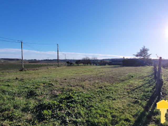 Vente Terrain 2580 m2 Saint Ciers du Taillon