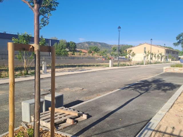 Vente Terrain 258 m2 Peyrolles en Provence