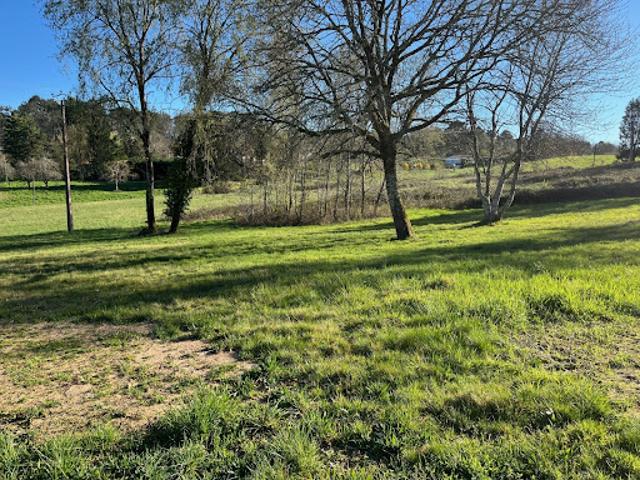 Vente Terrain 2700 m2 Beleymas