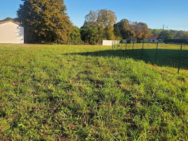 Vente Terrain 2045 m2 Dax