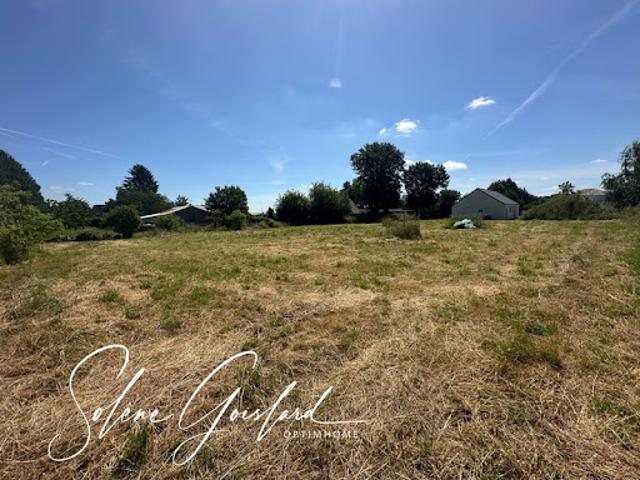 Vente Terrain 2082 m2 Rieux