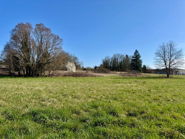 Vente Terrain 2223 m2 Savignac les Eglises