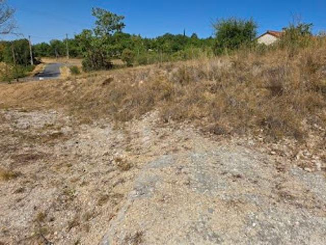 Vente Terrain 2325 m2 Lalbenque