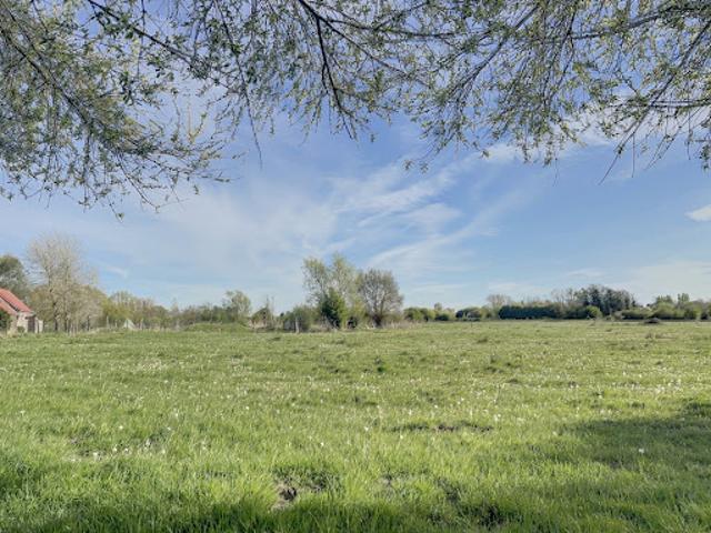 Vente Terrain 2335 m2 Saint Quentin en Tourmont