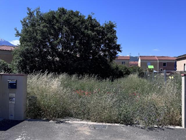 Vente Terrain 350 m2 Prades