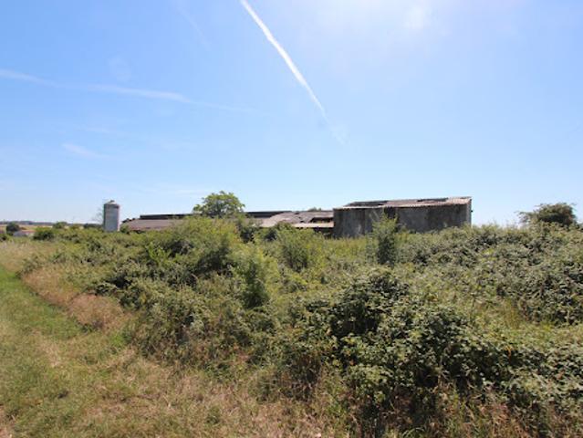 Vente Terrain 3694 m2 Benet