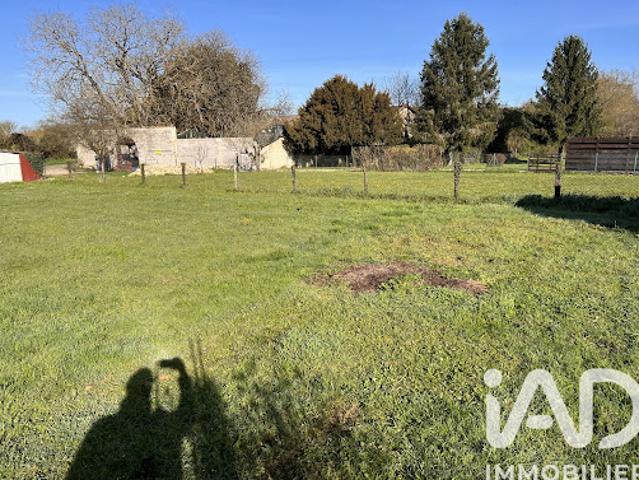 Vente Terrain 3796 m2 Sauzé Vaussais