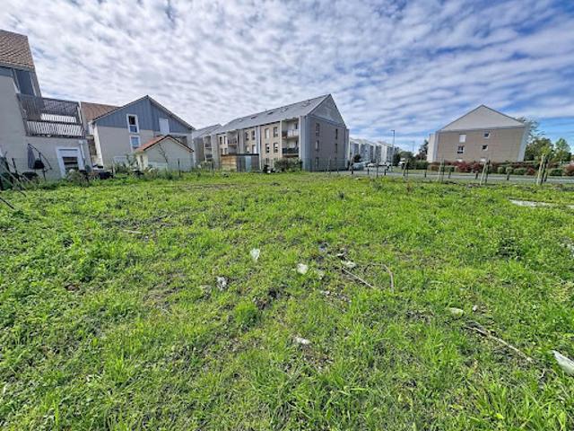 Vente Terrain 390 m2 Lescar