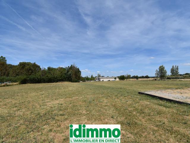 Vente Terrain 3000 m2 Blan